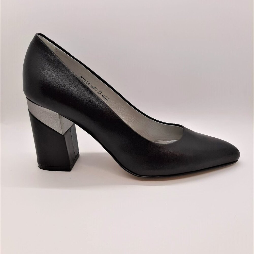Leather Snake Print Closed Toe Heels